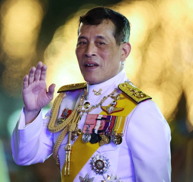 Il monarca più ricco del mondo, Rama X batte tutti con un patrimonio da 43 miliardi di dollari