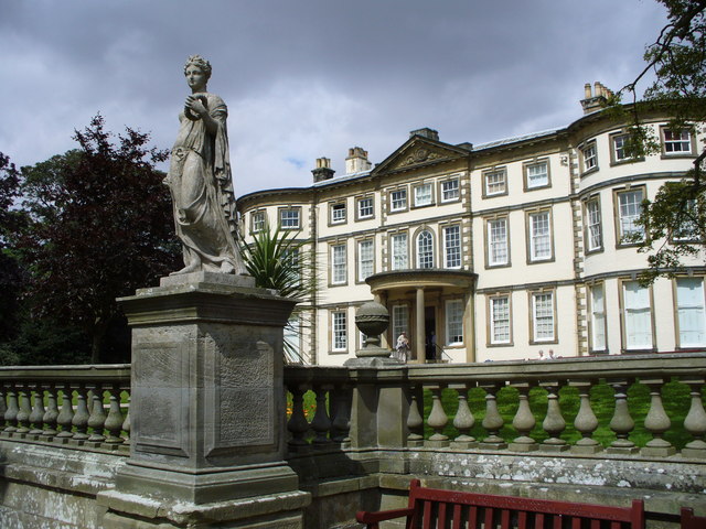 Regno Unito, sottovesti e corsetti in mostra alla Sewerby Hall