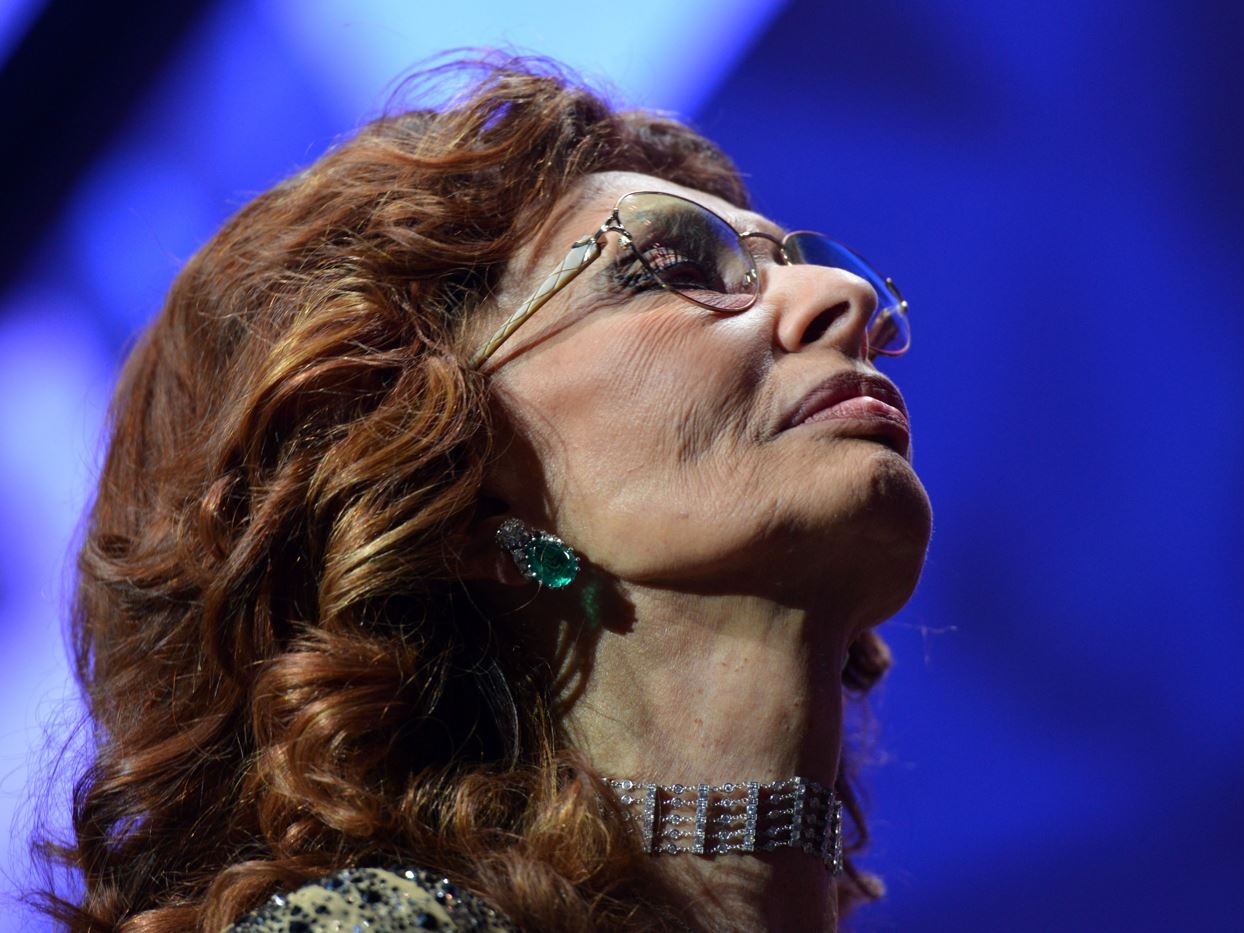 Sophia Loren, 90 primavere sotto la raffica di cafoni digitali