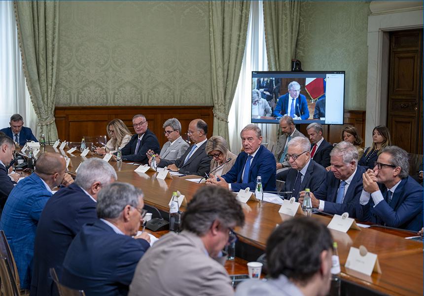 Ex Ilva di Taranto, incontro Governo-sindacati a Palazzo Chigi