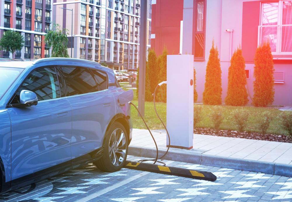 Incentivi auto elettriche 2025, si parte con il tutorial