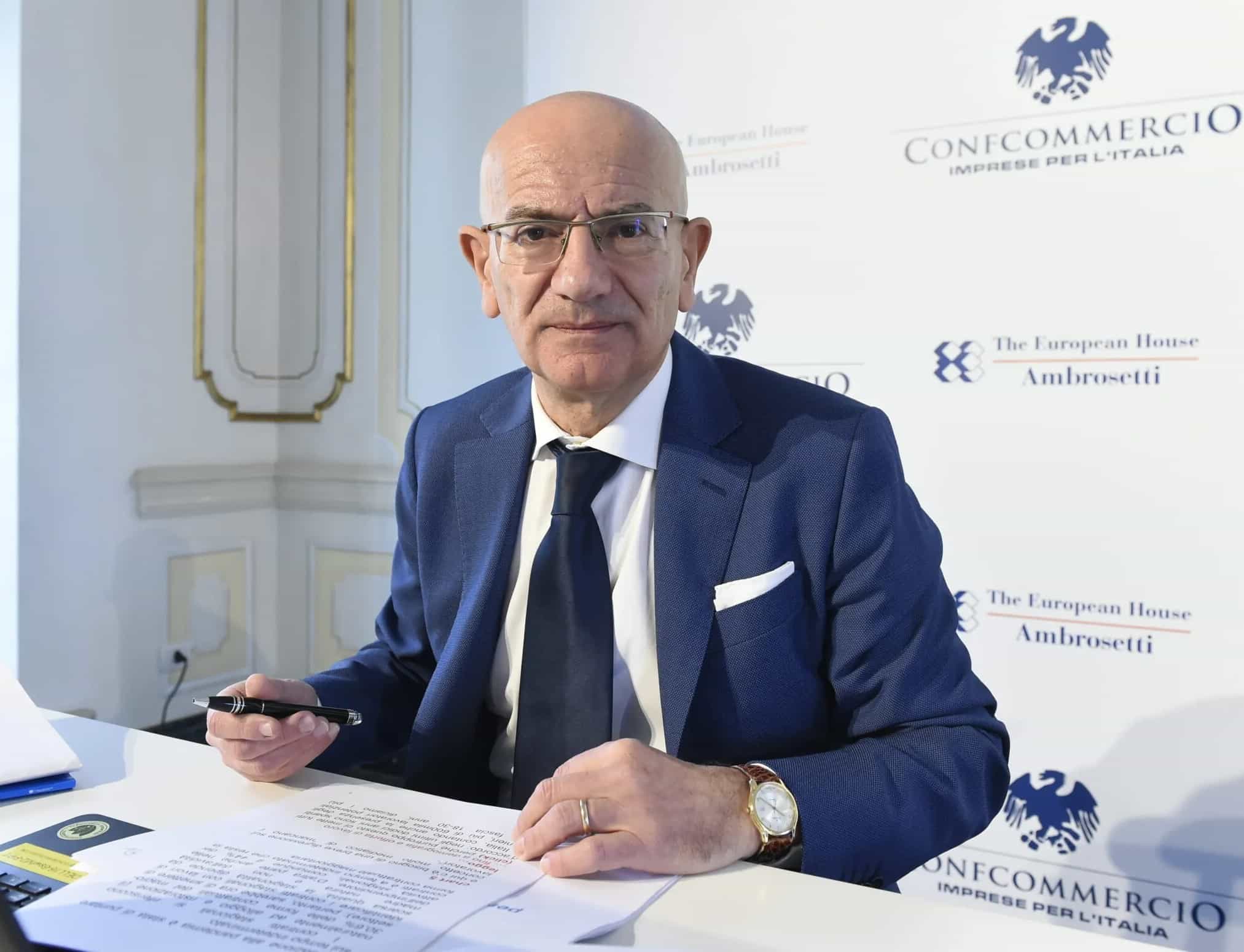 Confcommercio: 'L'economia continua a dare segni di vitalità'