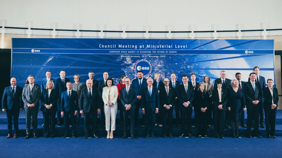 Spazio: conclusa la ministeriale ESA di Brema. Urso, “Italia torna protagonista nello spazio”