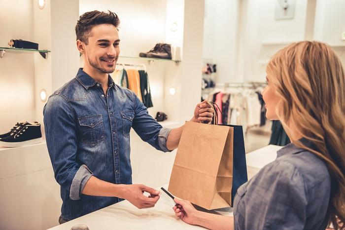 Commercio al dettaglio - Confcommercio: 'Segnale preoccupante per i consumi'