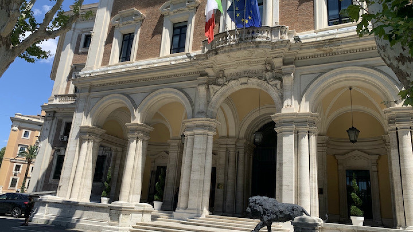 Valle d'Aosta, incontro con il ministro Salvini su ferrovie, strade e aeroporto