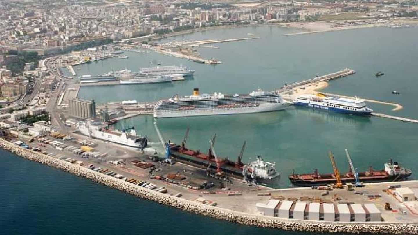 Porti, svolta storica: via libera alla riforma, nasce Porti d'Italia Spa