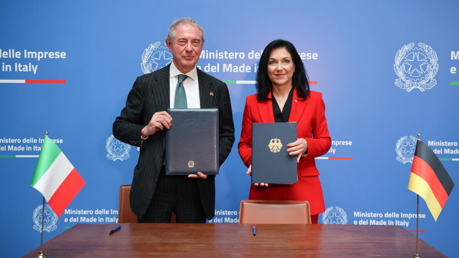 2° Forum italo-tedesco: appello Urso-Reiche all'Ue, 'Decisioni tempestive e coraggiose per auto, siderurgia e imprese energivore'