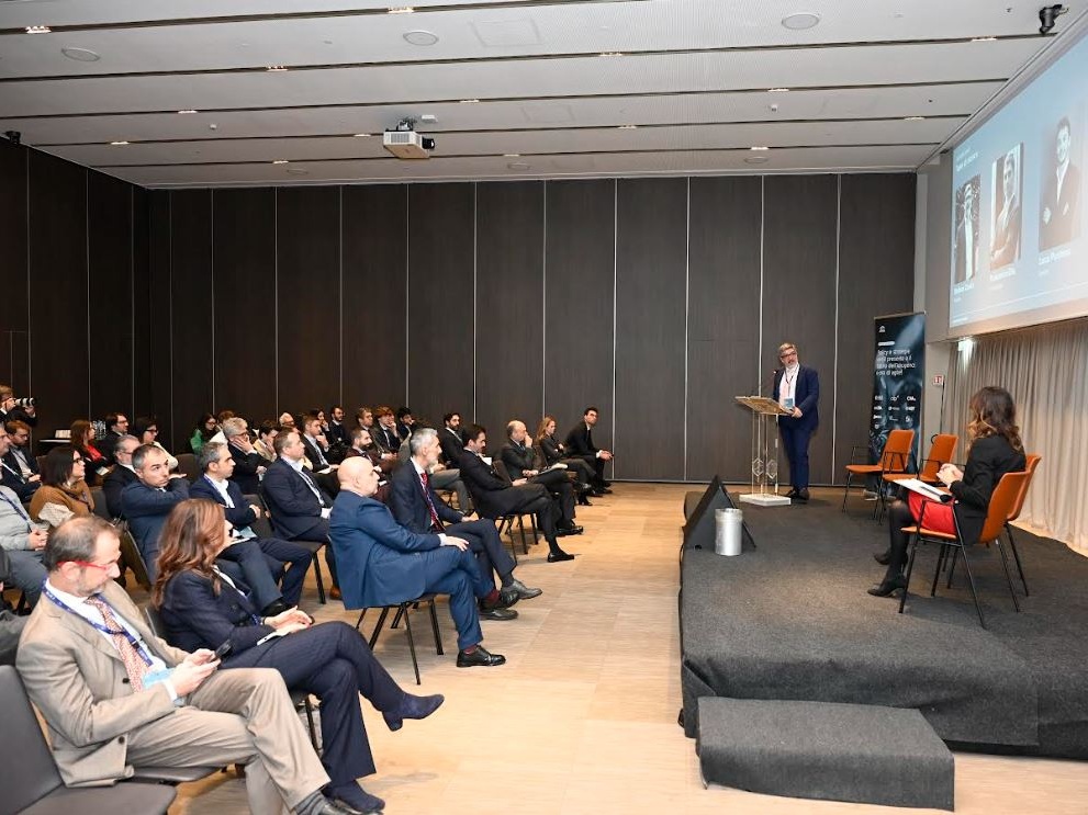 Idrogeno, l’Italia rischia di rimanere indietro, costi troppo alti