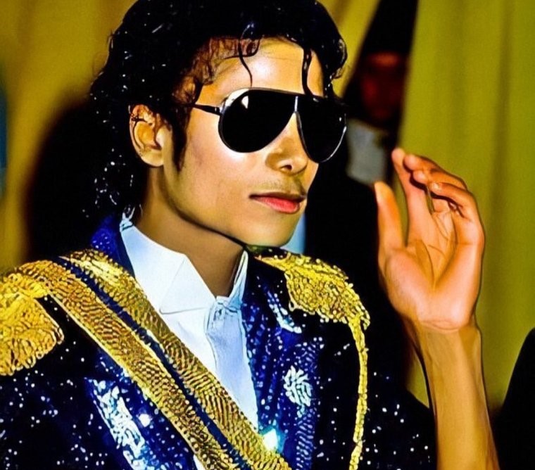 Michael Jackson, un fenomeno che sfida il tempo. Ritorna (e domina) nelle classifiche globali