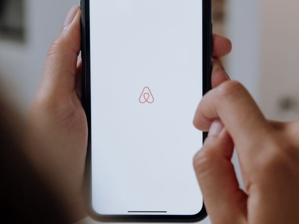Airbnb cambia pelle: non solo soggiorni, ma esperienze personalizzate