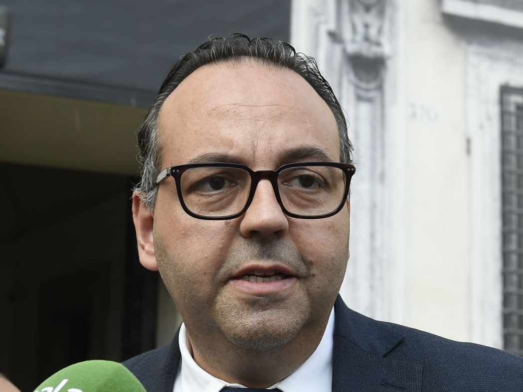 L’Italia senza negozi, la desertificazione commerciale che svuota i territori