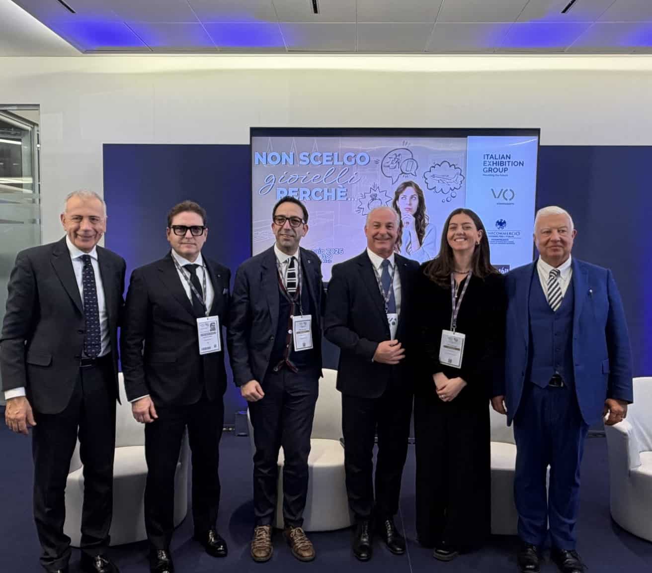 Gioielli, la grande fuga: per 4 italiani su 10 sono oggetti senza valore