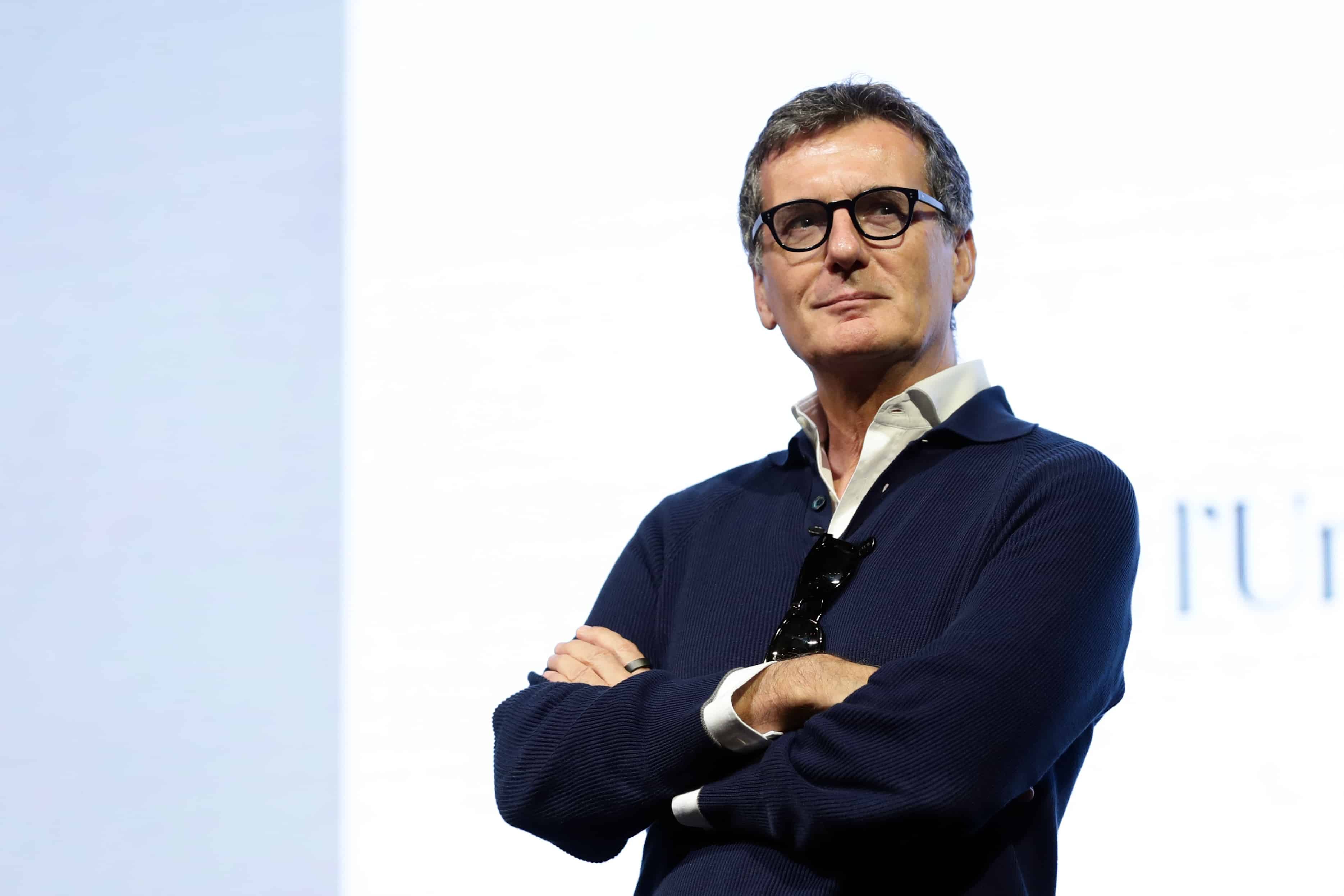 EssilorLuxottica, nuovo accordo per lo sviluppo delle fabbriche italiane tra settimane corte e innovazione tecnologica