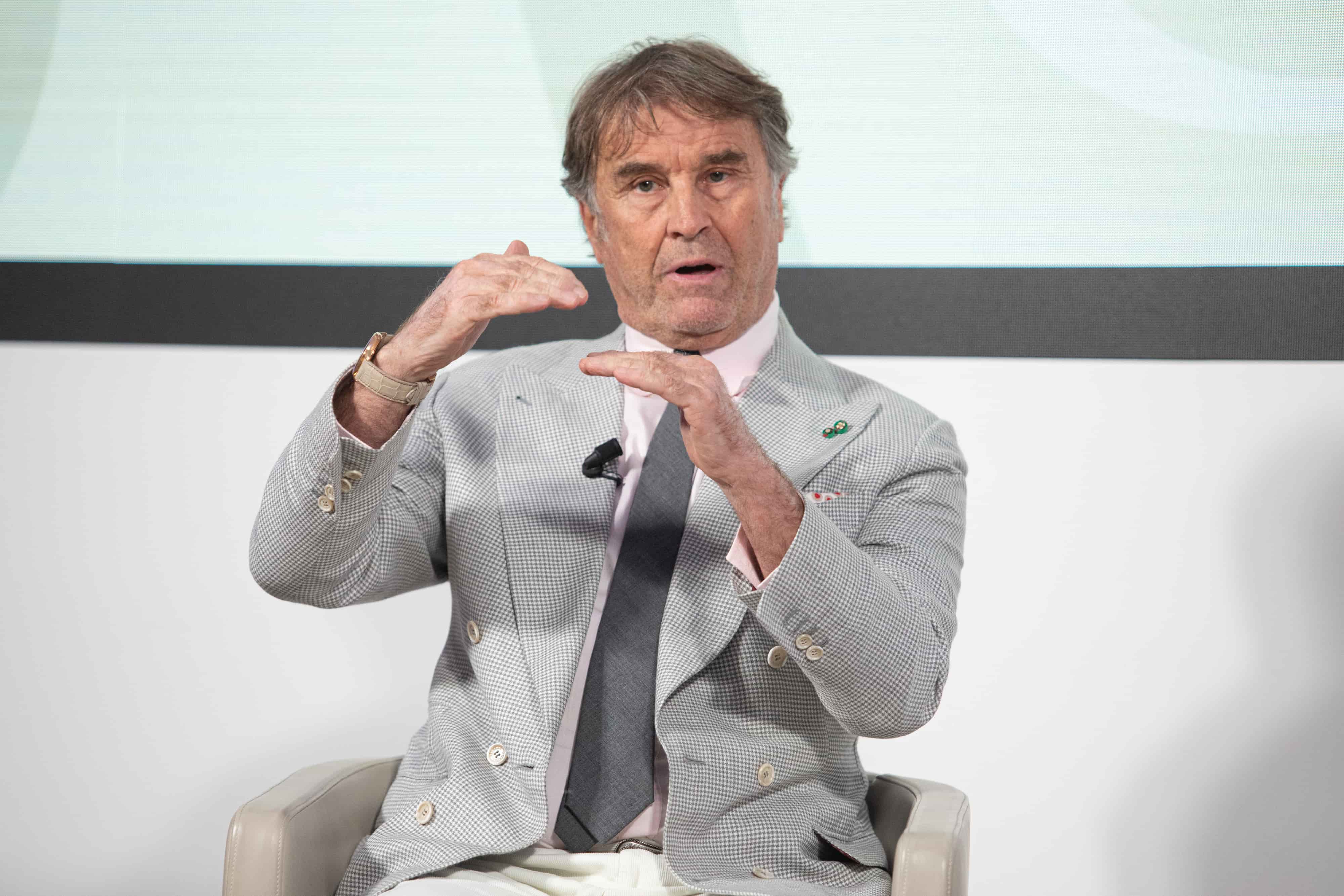 Cucinelli e gli stipendi d’oro: cresce il dissenso tra gli investitori, anche la BCE vota contro