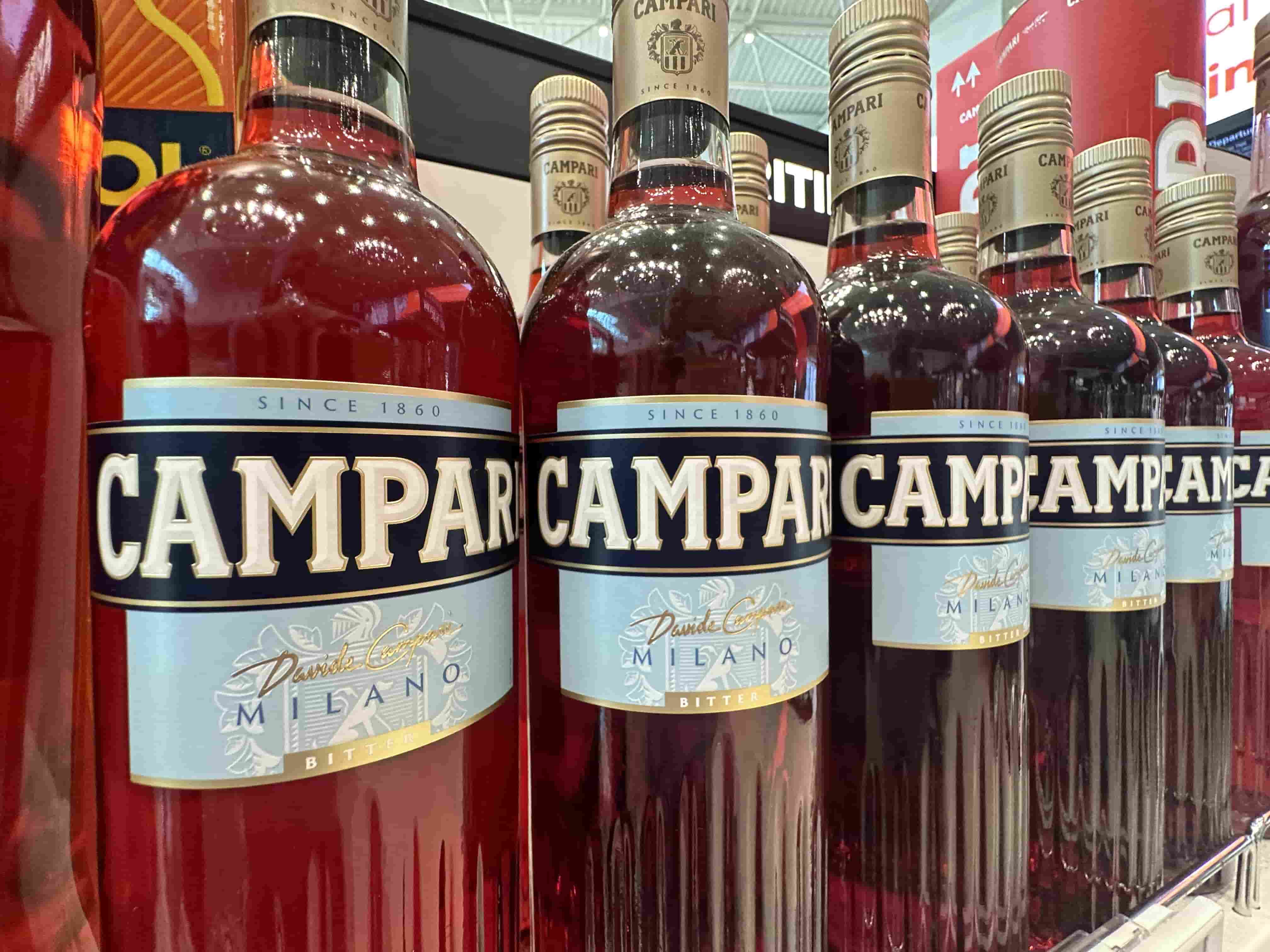 Campari sotto la lente, la Finanza sequestra 1,2 miliardi alla holding Lagfin