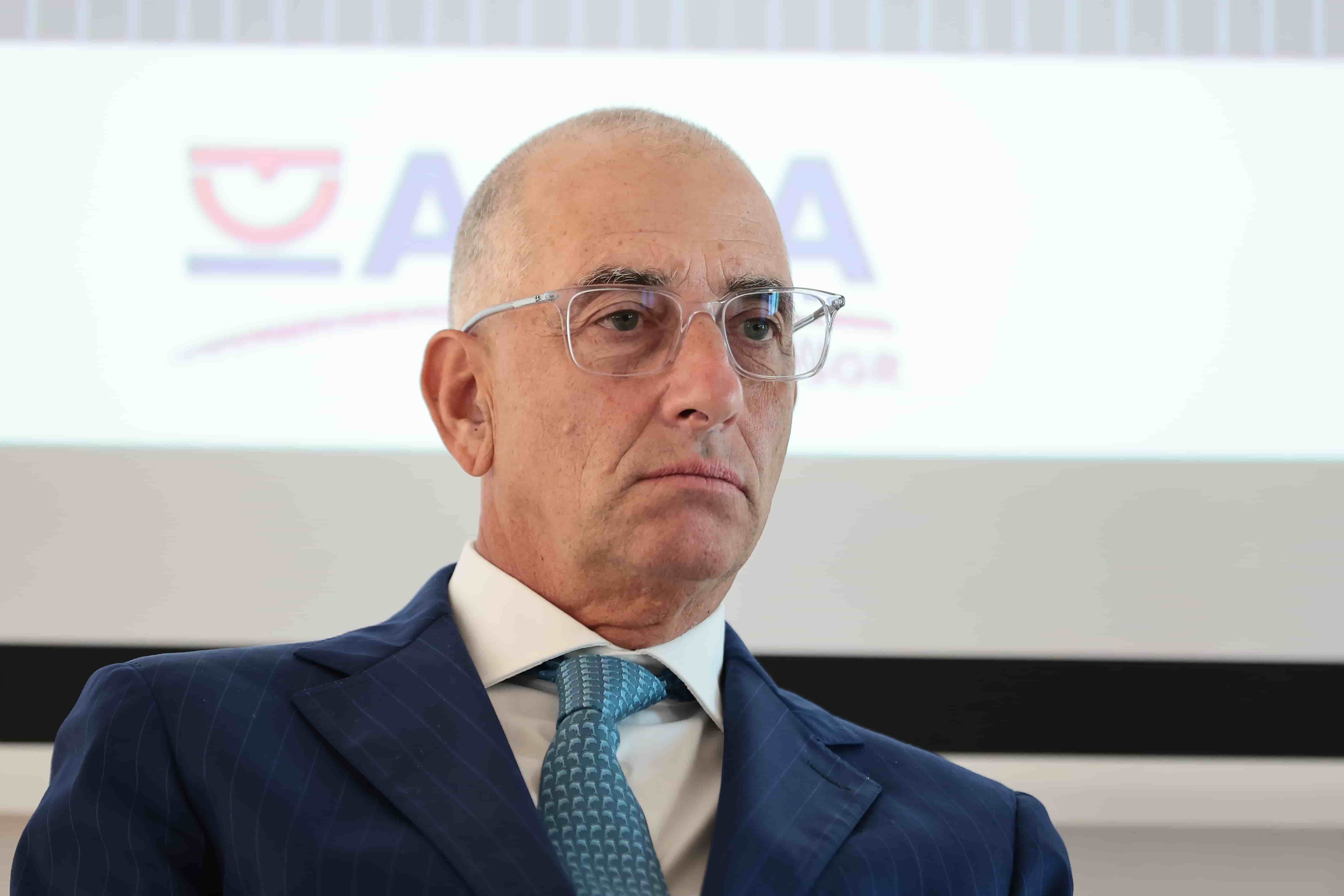 Arca Fondi SGR supera il milione di clienti e firma un 2025 da record