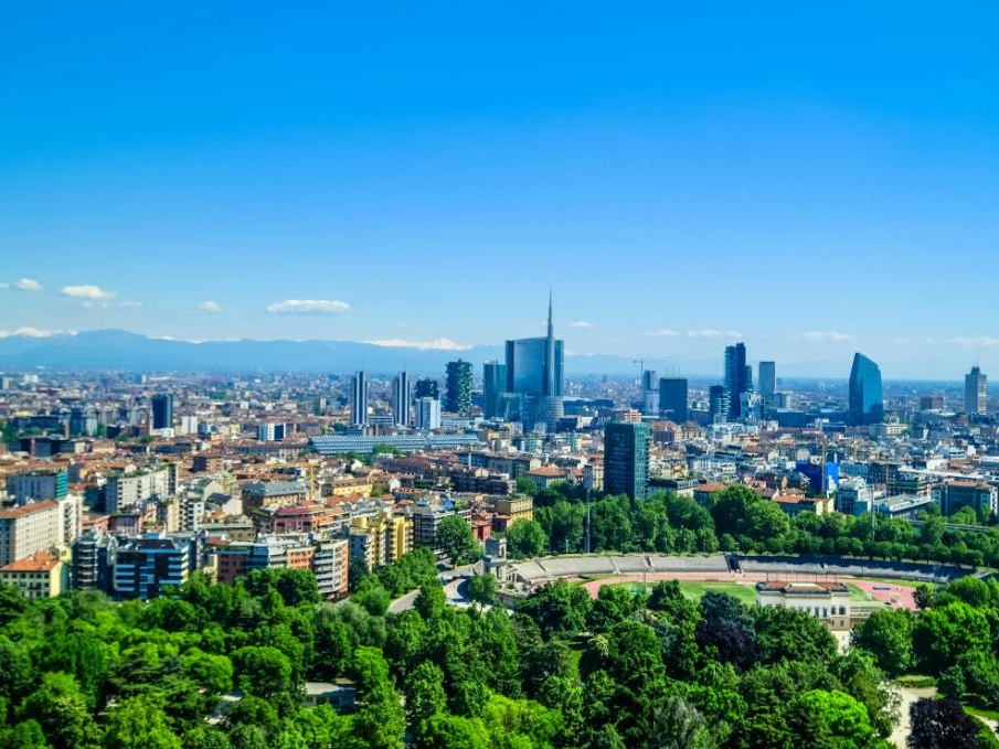 Immobiliare, a luglio prezzi delle case in lieve aumento (+0,3%) con Milano al massimo storico (5.116 euro/m2)