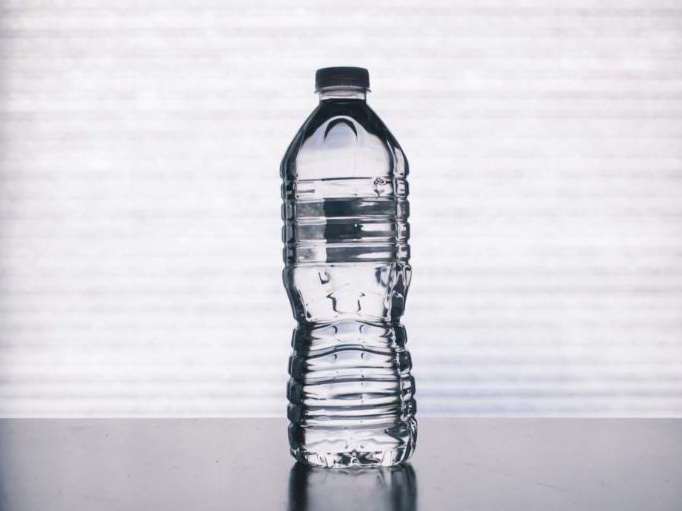 Plastica: mercato globale verso 1.206,6 miliardi di dollari entro il 2035