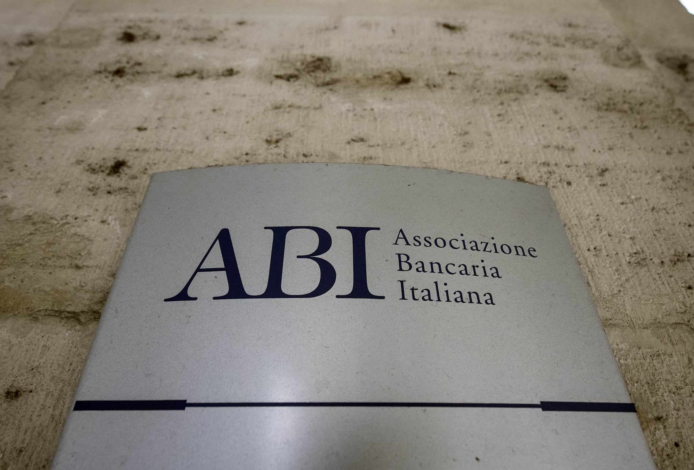 Rapporto ABI: il credito a imprese e famiglie accelera a fine 2025