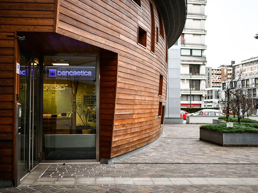 Terzo settore, motore silenzioso dell’Italia, Banca Etica si conferma l’eccezione virtuosa