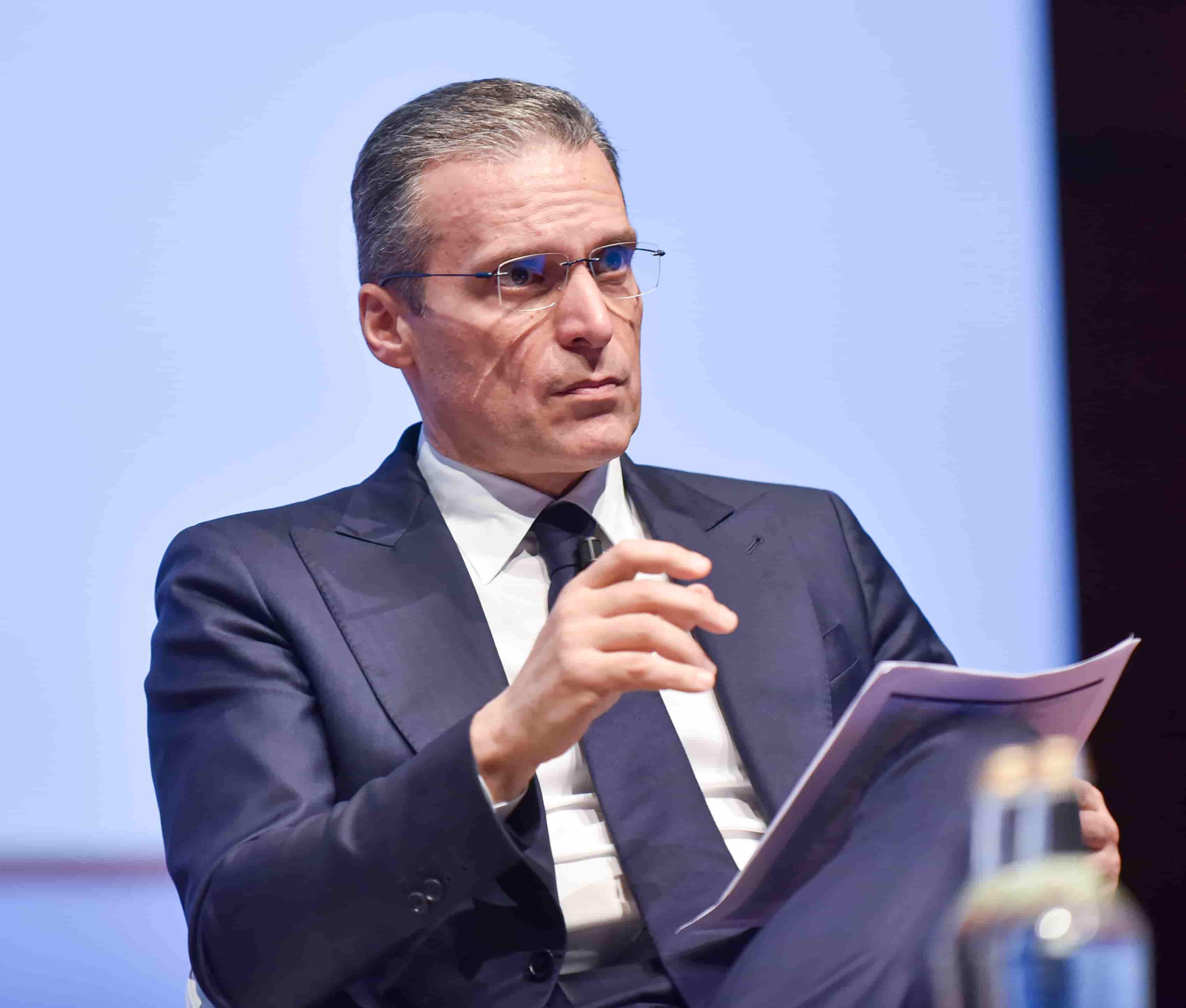 Intesa Sanpaolo rafforza la sua presenza negli Stati Uniti con operazioni per 50 miliardi di dollari