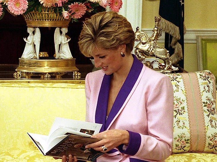 All'asta gli abiti che resero la principessa Diana un'icona della moda