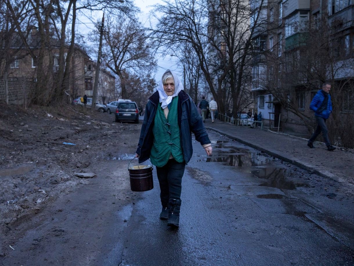 Ucraina: massiccio attacco russo contro i quartieri residenziali di Kiev