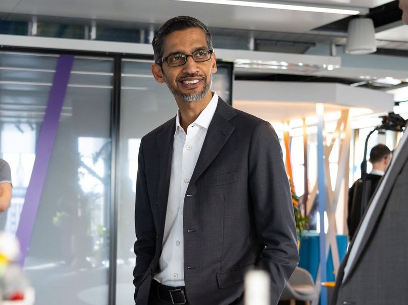 Pichai (CEO di Alphabet): Se la bolla dell'IA scoppiasse, tutte le aziende ne risentirebbero