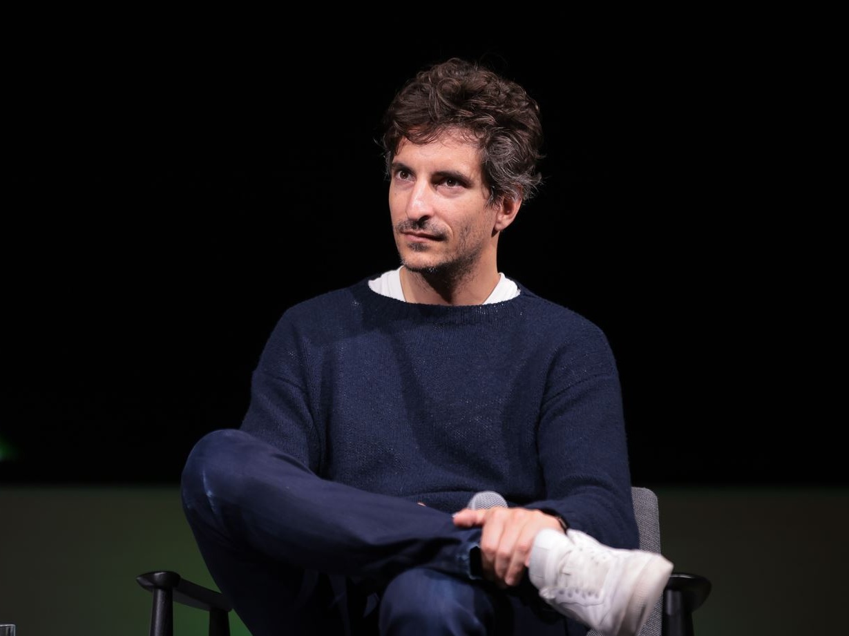 Lorenzo Bertelli alla guida di Versace: Prada punta al rilancio del marchio iconico del lusso italiano