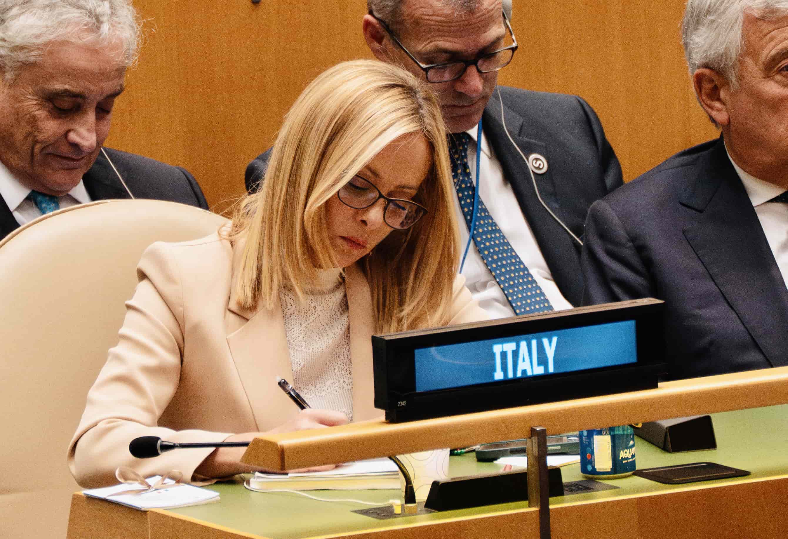 Flottiglia e provocazioni russe, Meloni chiede sangue freddo e responsabilità