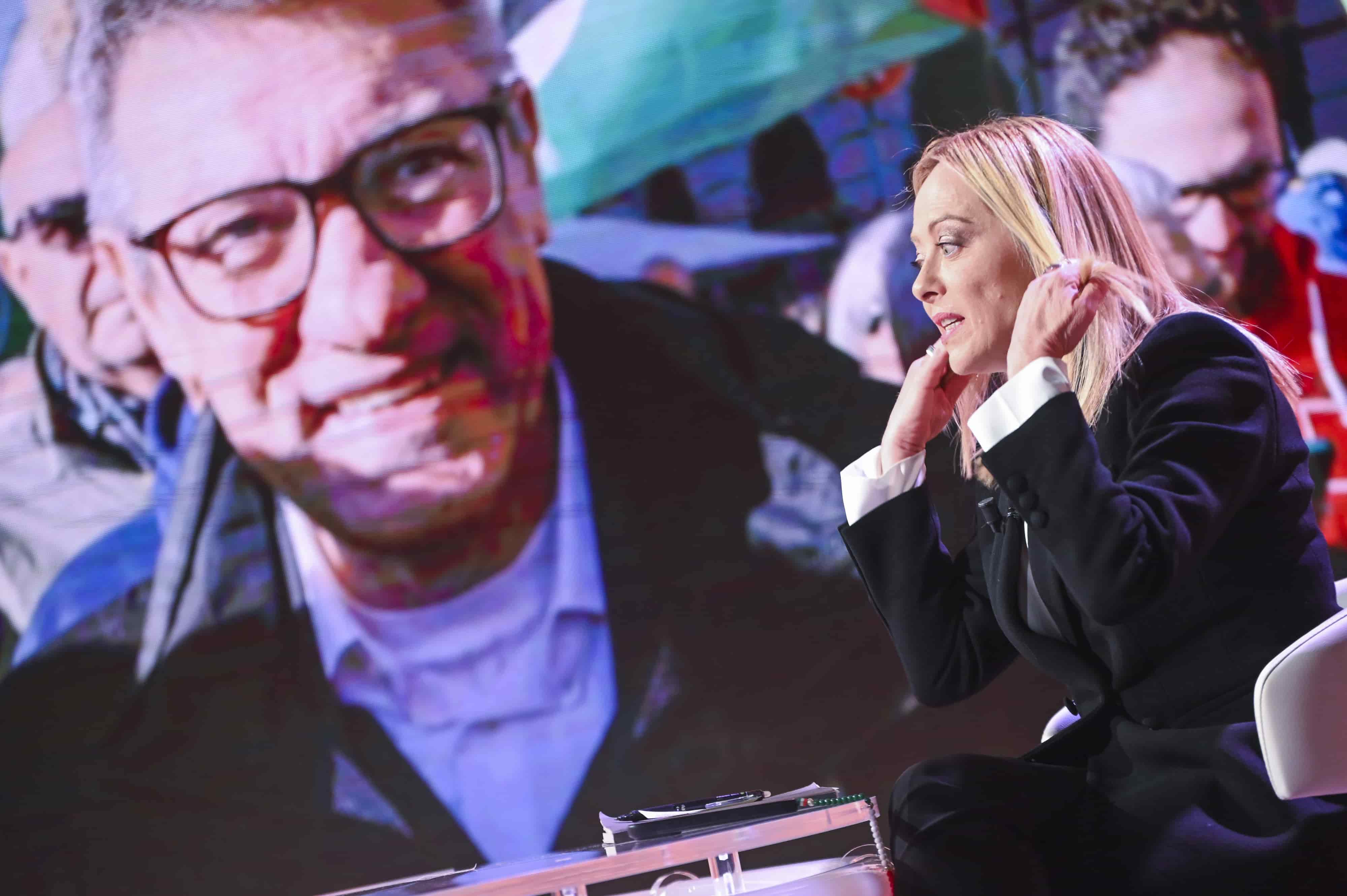 Il clima della politica si fa incandescente, tra sciopero e patrimoniale