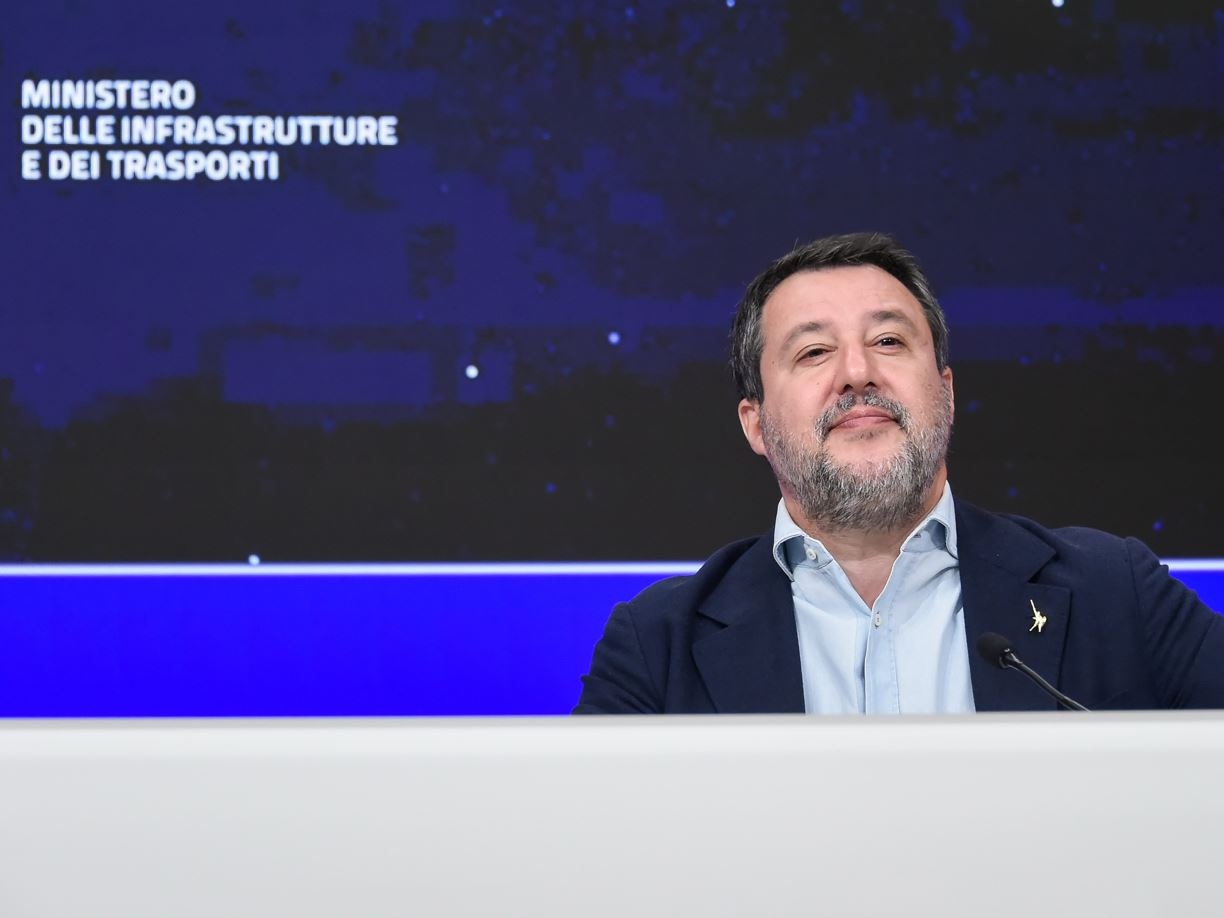 Italia-Francia: Salvini prenda esempio da Frank Underwood e dia una chance alla vera diplomazia