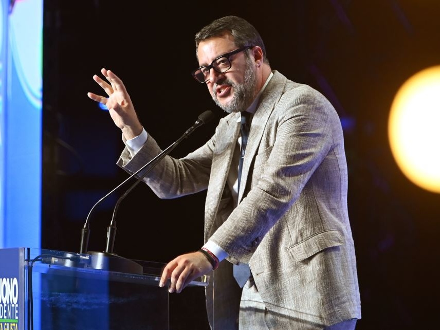 Aggressivo, volgare, offensivo: Salvini tornato in modalità Capitan Fracassa