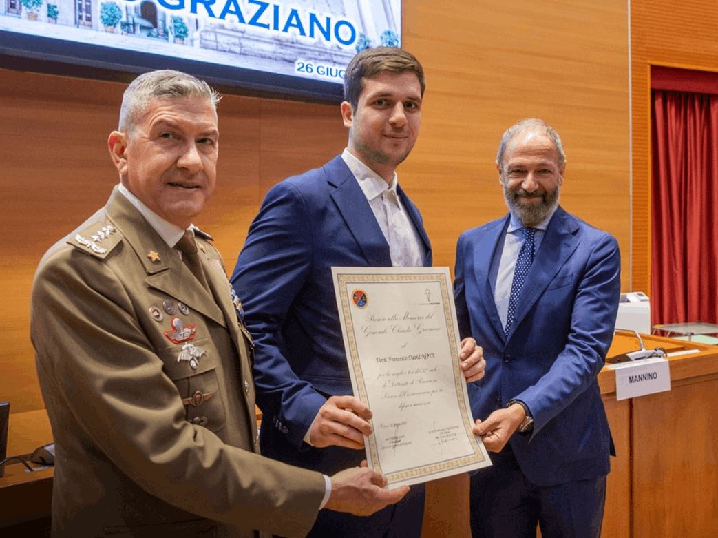 Fincantieri-CASD: premiata la miglior tesi del dottorato Generale Claudio Graziano