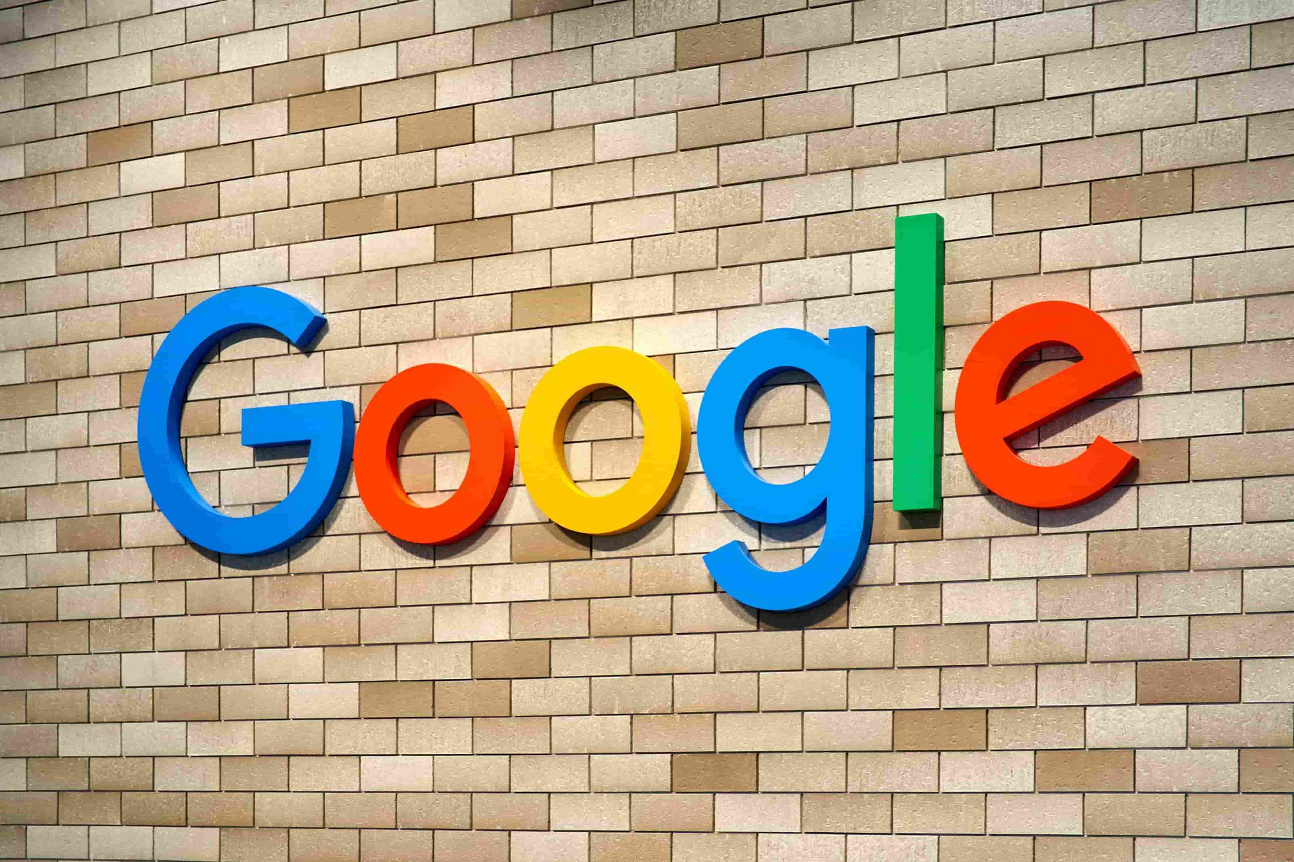 Multa storica a Google, l'UE colpisce il gigante tech per 2,95 miliardi