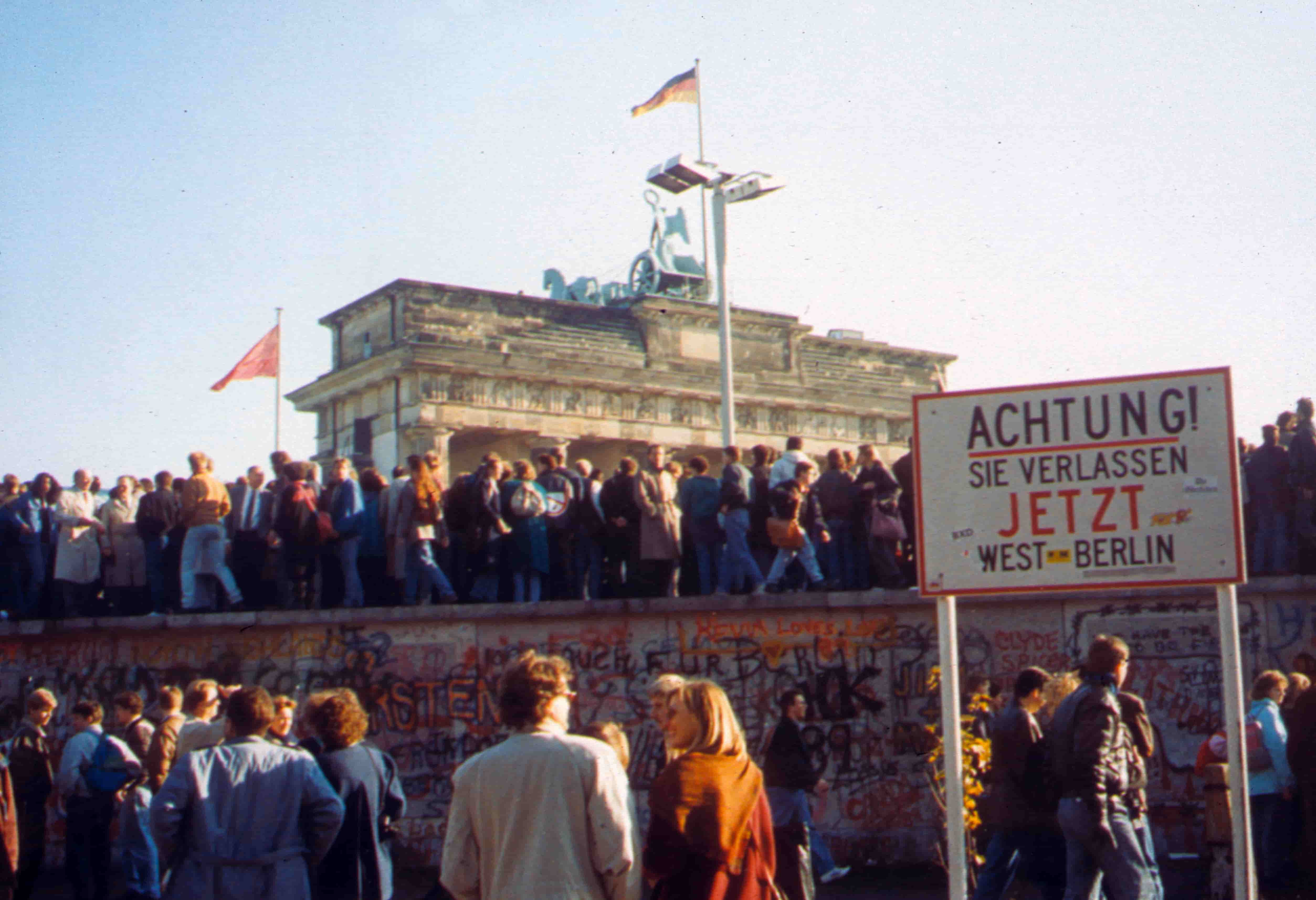 Il giorno della libertà: trentasei anni dopo la caduta del muro, l'Italia ricorda l'alba di una nuova europa