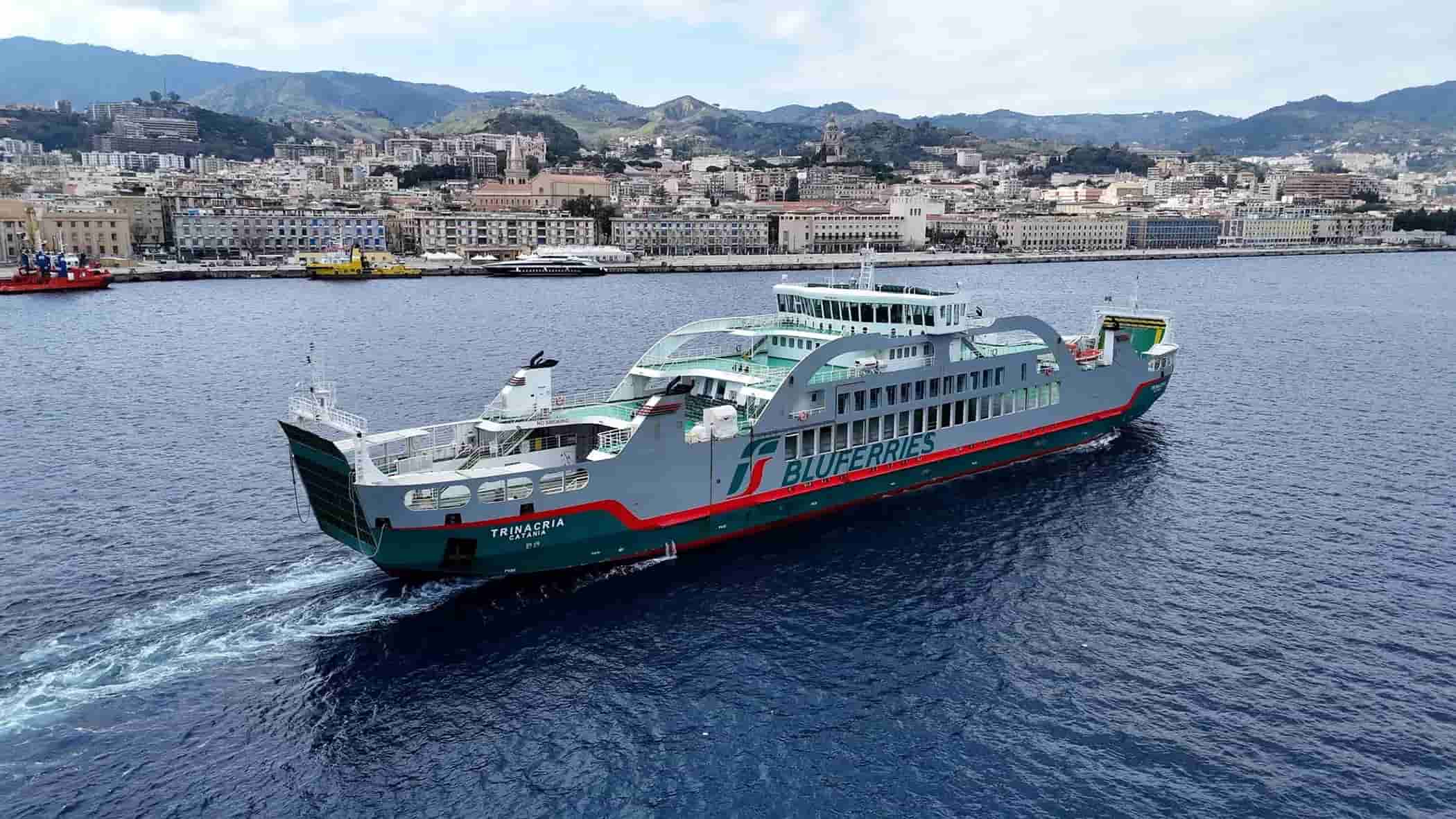 La BBC celebra la bellezza dello Stretto di Messina (senza il ponte...)