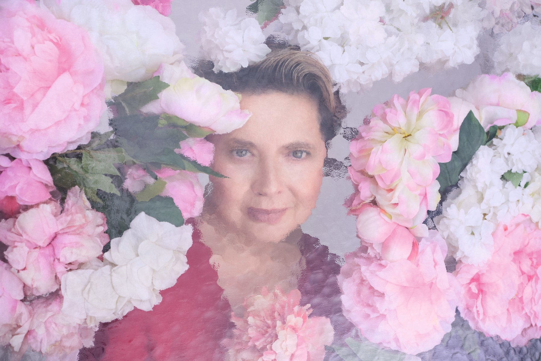 Calendario Pirelli 2026, celebra la forza matura delle donne e il legame con gli elementi