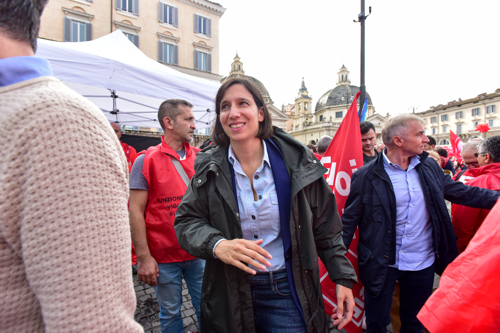 Schlein: “Salario minimo e sconti in bolletta quando saremo al governo”