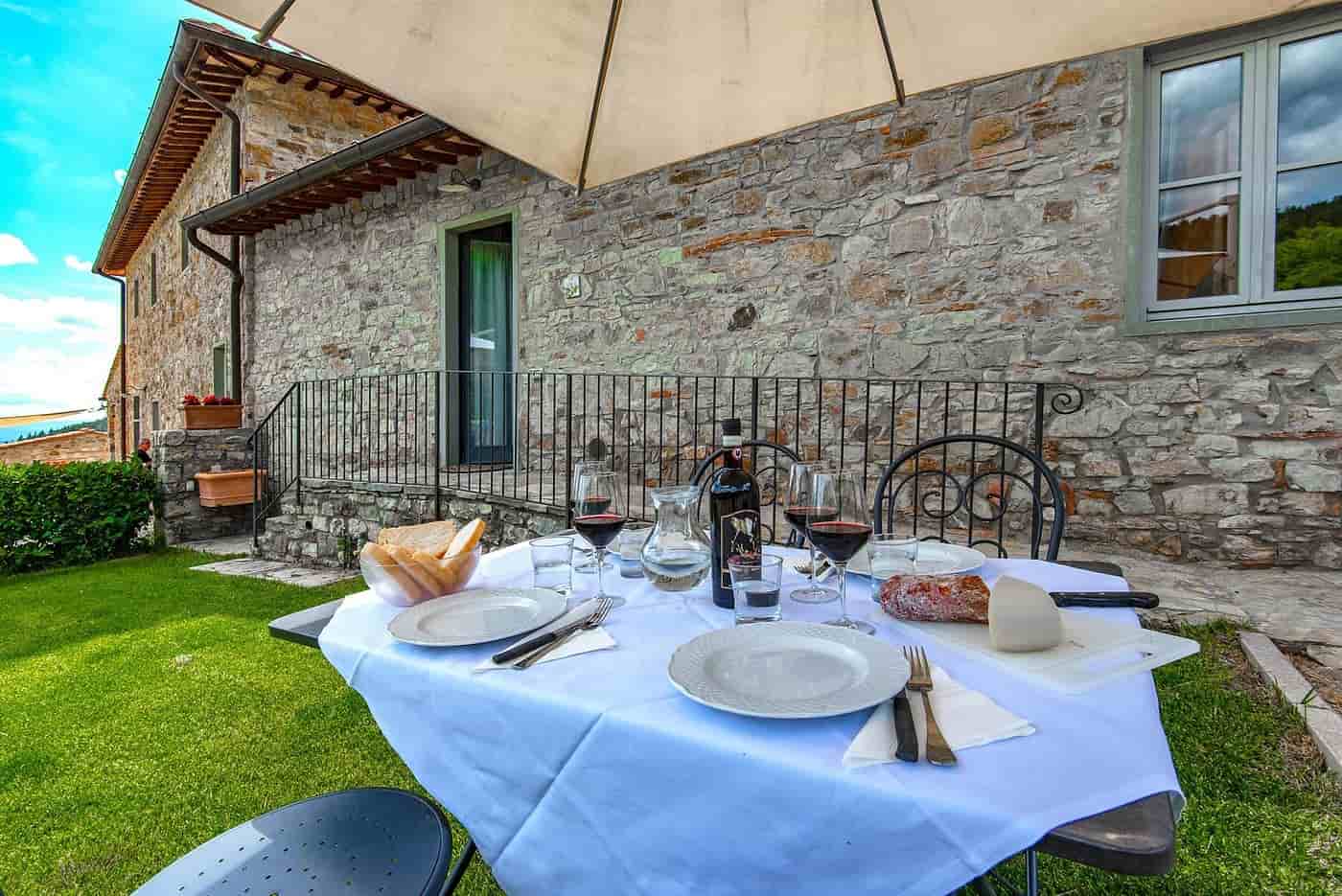 Capodanno, oltre 400mila a tavola in agriturismo