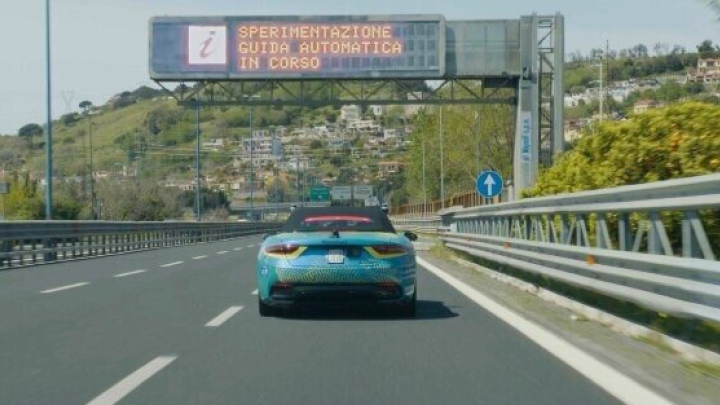 MIT: primo test auto a guida autonoma a traffico aperto su Tangenziale di Napoli