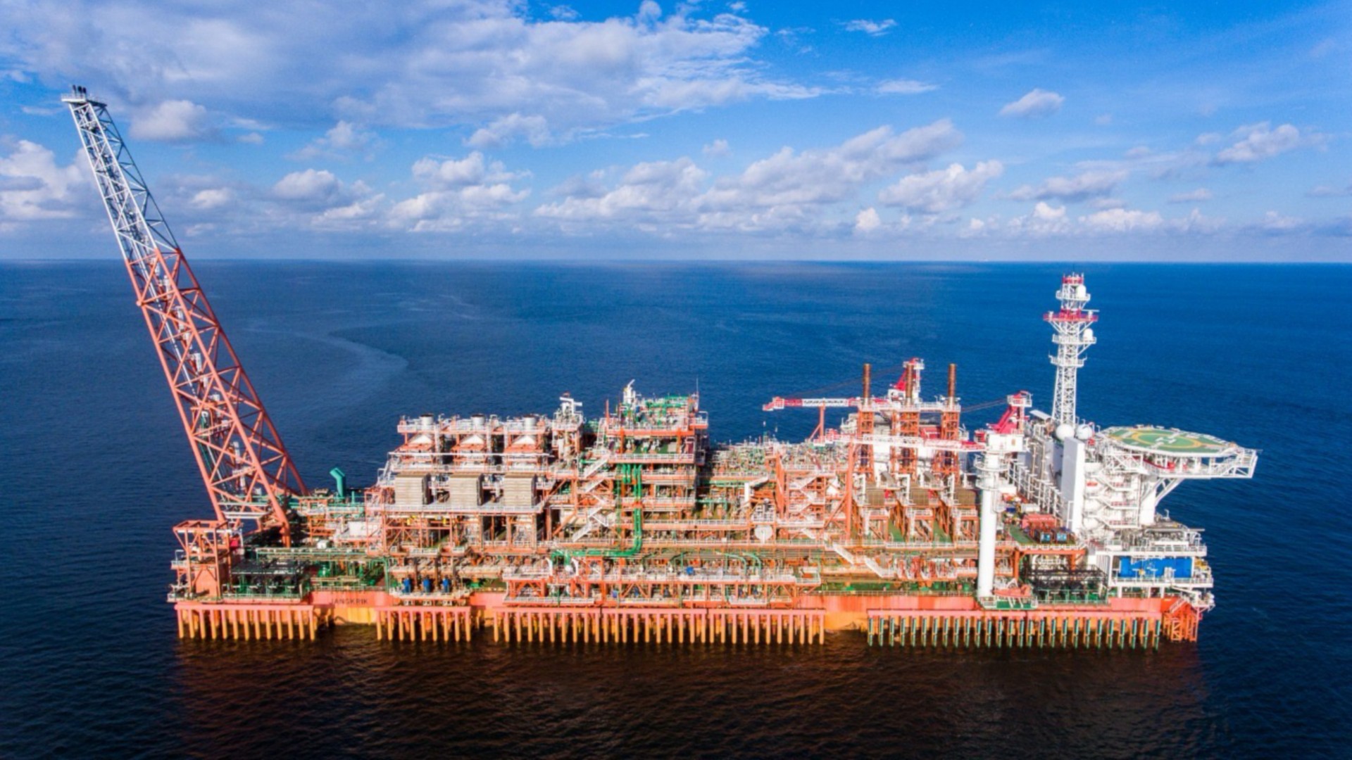 Eni annuncia l'avvio della produzione del campo di Merakes East, nell'offshore dell'Indonesia