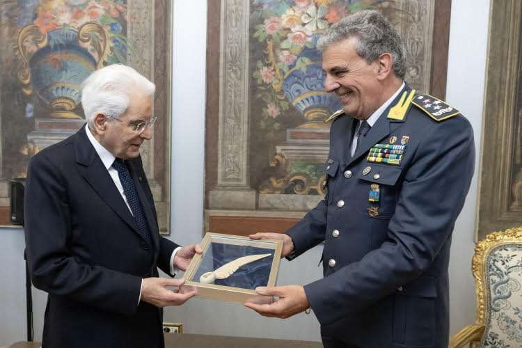 Mattarella rende onore alla Guardia di Finanza nel 251° anniversario celebrando coraggio, legalità e missioni globali