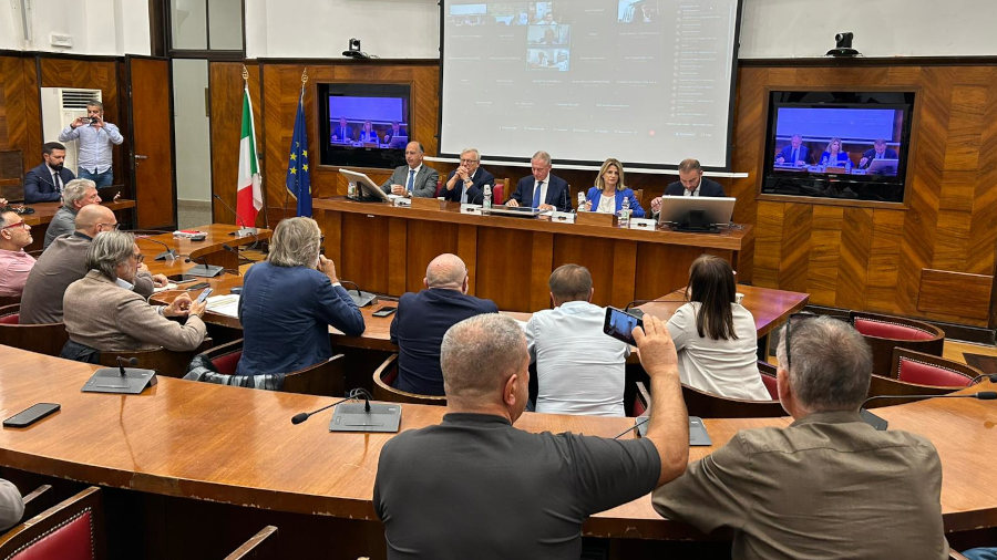 Portovesme: Mimit, Regione Sardegna collabori con governo per futuro dell'area