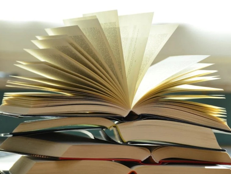 Libri scolastici, Codacons: +13% in dieci anni nonostante -7% di studenti