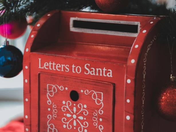 Da Cicciobello a Monopoly Stitch, ecco cosa chiedono i bambini a Babbo Natale nel 2025