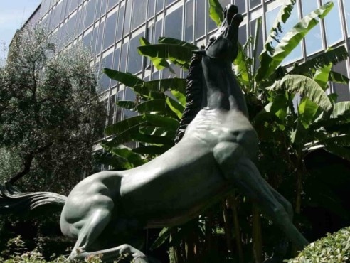 Mio suocero è il generale: le assunzioni in Rai sono nuovamente un caso