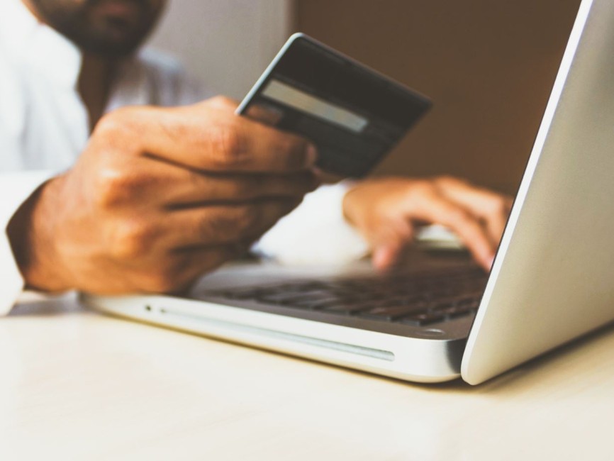 Carta Acquisti, ricarica bimestrale da 80 euro anche per il 2026