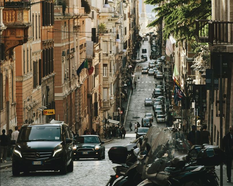 Affitti, prezzi alle stelle a Roma: +0,7% trimestrale e +8,3% annuo. Prezzo medio a 18,7 euro/m²