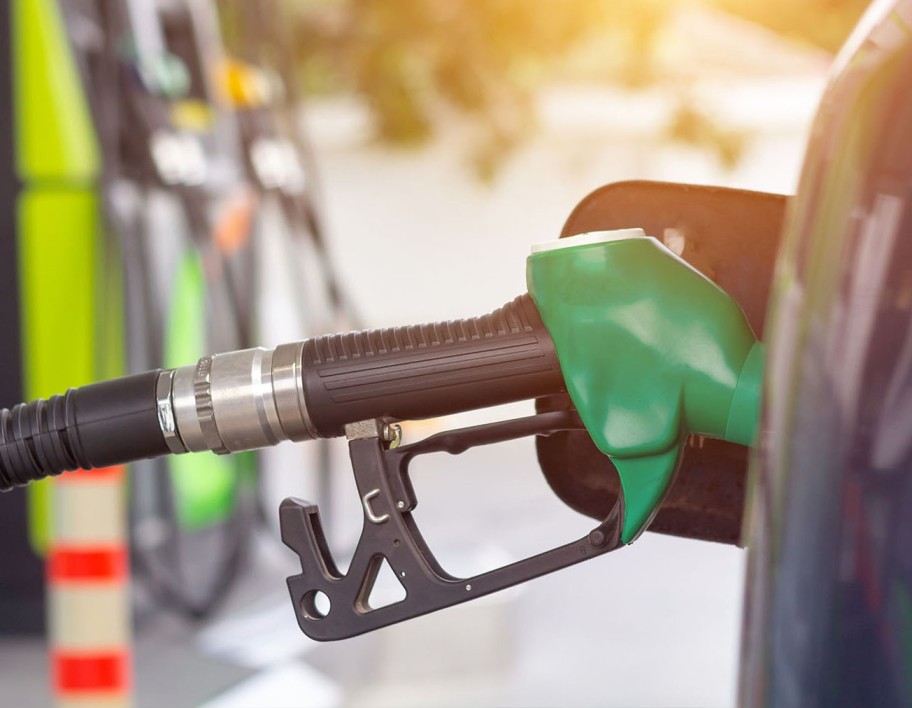 Rincari di inizio 2026, l’allarme del Codacons su carburanti, pedaggi e costi per le famiglie